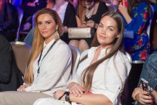 Потрясающее открытие Azerbaijan Fashion Week – яркие краски и тренды сезона (ФОТО)