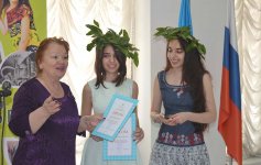 В Баку открылась семейная художественная выставка (ФОТО)