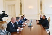 Президент Ильхам Алиев: Азербайджан заинтересован в продолжении сотрудничества с ЕБРР