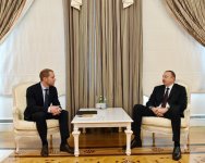 Президенту Ильхаму Алиеву вручена премия "Человек года в мире" (ФОТО)