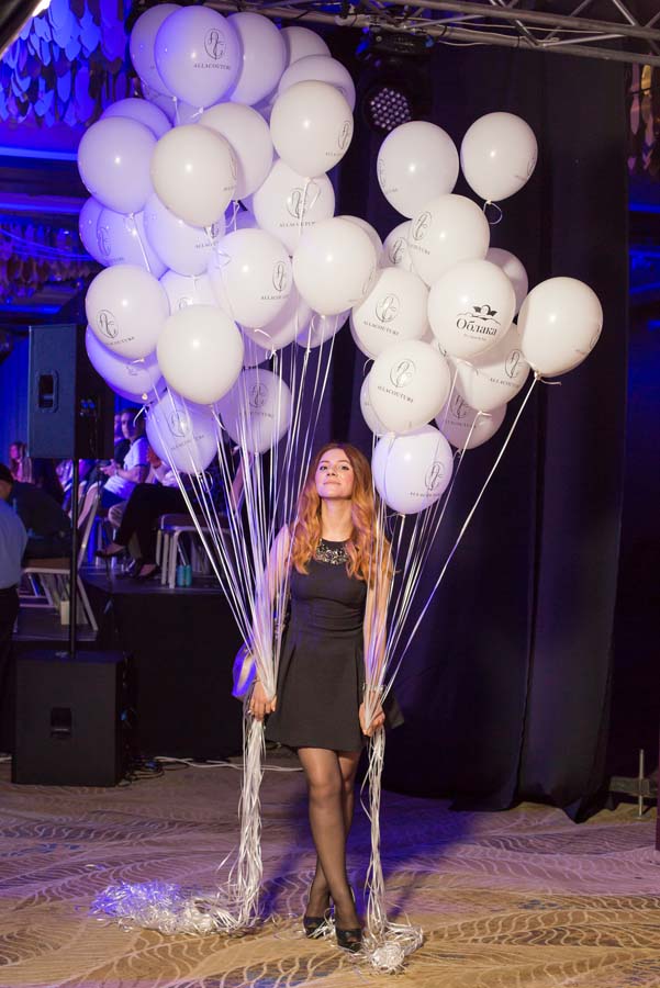 Дети и взрослые "взорвали" Баку на Azerbaijan Fashion Week (ФОТО)