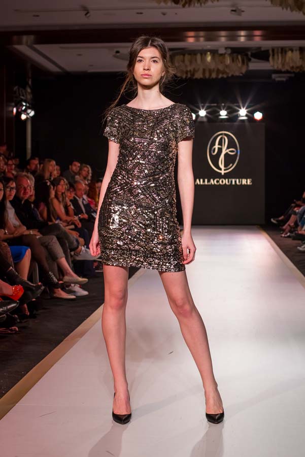 Дети и взрослые "взорвали" Баку на Azerbaijan Fashion Week (ФОТО)