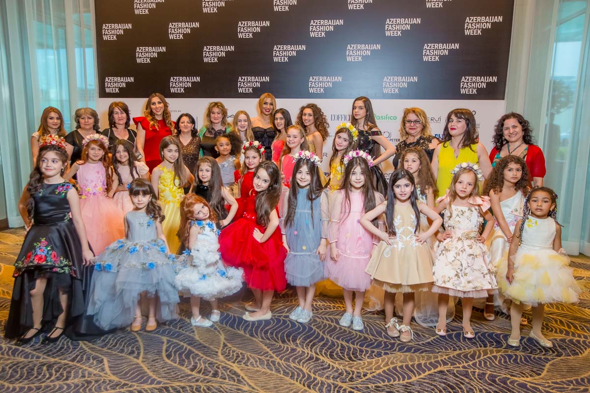 Дети и взрослые "взорвали" Баку на Azerbaijan Fashion Week (ФОТО)