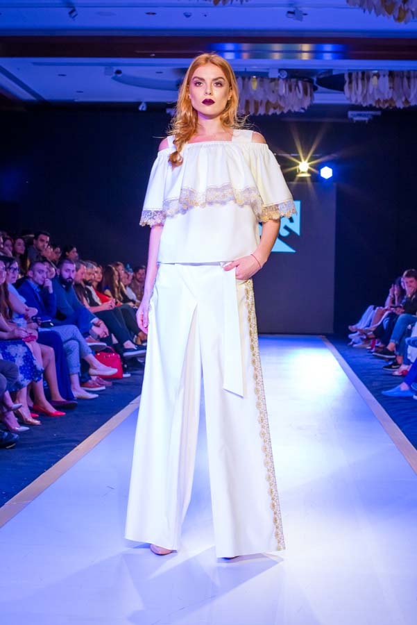 Дети и взрослые "взорвали" Баку на Azerbaijan Fashion Week (ФОТО)