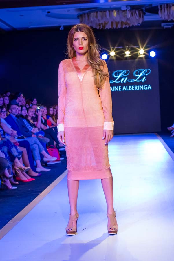 Дети и взрослые "взорвали" Баку на Azerbaijan Fashion Week (ФОТО)