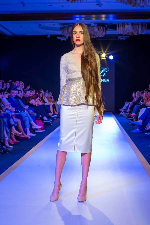 Дети и взрослые "взорвали" Баку на Azerbaijan Fashion Week (ФОТО)