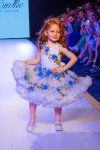 Дети и взрослые "взорвали" Баку на Azerbaijan Fashion Week (ФОТО)
