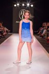 Дети и взрослые "взорвали" Баку на Azerbaijan Fashion Week (ФОТО)