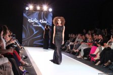 Гюльнара Халилова стала главной моделью дефиле Khafiz Khan  на Azerbaijan Fashion Week (ФОТО)