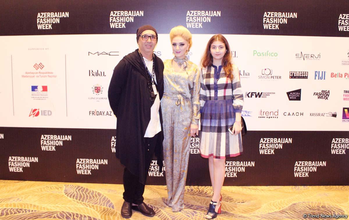 Гюльнара Халилова стала главной моделью дефиле Khafiz Khan  на Azerbaijan Fashion Week (ФОТО)