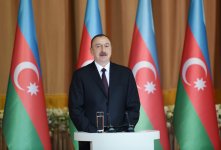 Президент Ильхам Алиев принял участие в официальном приеме по случаю Дня Республики (ФОТО)
