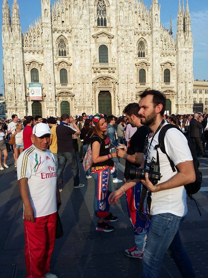 Флаг Азербайджана на Piazza del Duomo – Милан встречает финал Лиги чемпионов (ФОТО)