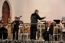 Юные музыканты выступили с концертом в честь Дня Республики (ФОТО)
