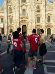 Флаг Азербайджана на Piazza del Duomo – Милан встречает финал Лиги чемпионов (ФОТО)