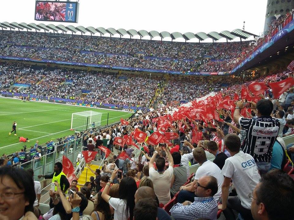 Азербайджанские болельщики в финале Лиги Чемпионов в Милане (ФОТО)