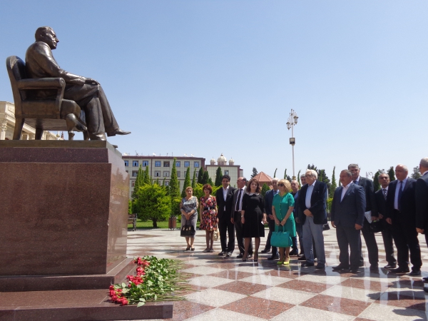 В Хачмазе прошел День поэзии Сабира (ФОТО)