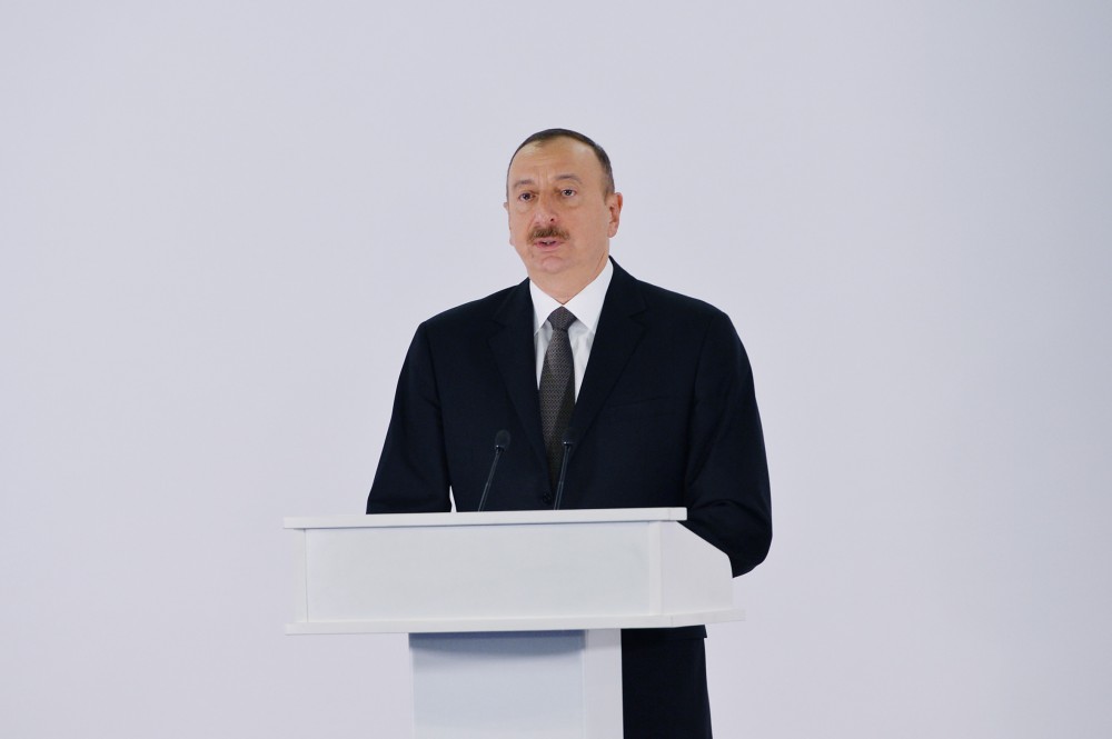 Azerbaijani president attends opening of Caspian Oil & Gas exhibition 2016