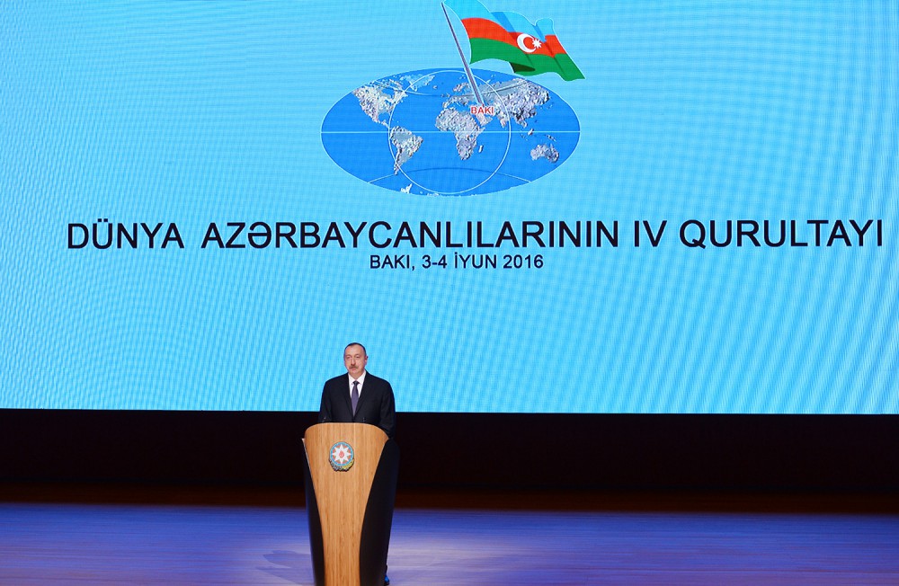 Президент Ильхам Алиев: Донесение азербайджанских реалий до мировой общественности зависит также от диаспорских организаций
