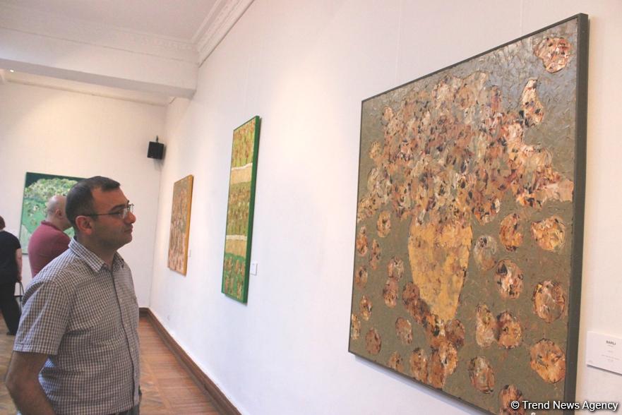 Праздник формулы цвета Вугара Мурадова, или Живые кисти трансформации (ФОТО)