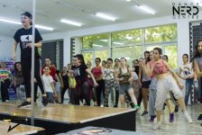 В Баку состоялся Dance Start с участием звезд телепроекта "Танцы" Адама и Алёны Гуменной (ФОТО)