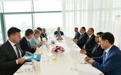 President Ilham Aliyev meets with German Chancellor Angela Merkel (PHOTO)