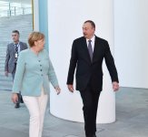 Президент Азербайджана Ильхам Алиев и Канцлер Германии Ангела Меркель выступили на пресс-конференции