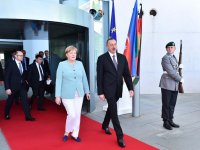 Президент Азербайджана Ильхам Алиев и Канцлер Германии Ангела Меркель выступили на пресс-конференции