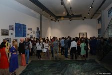 YARAT представляет две выставки - "300 слов на сопротивление" и "Мелкая ложь" (ФОТО)
