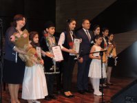 Юные музыканты выступили на сцене Международного центра мугама в Баку (ФОТО)