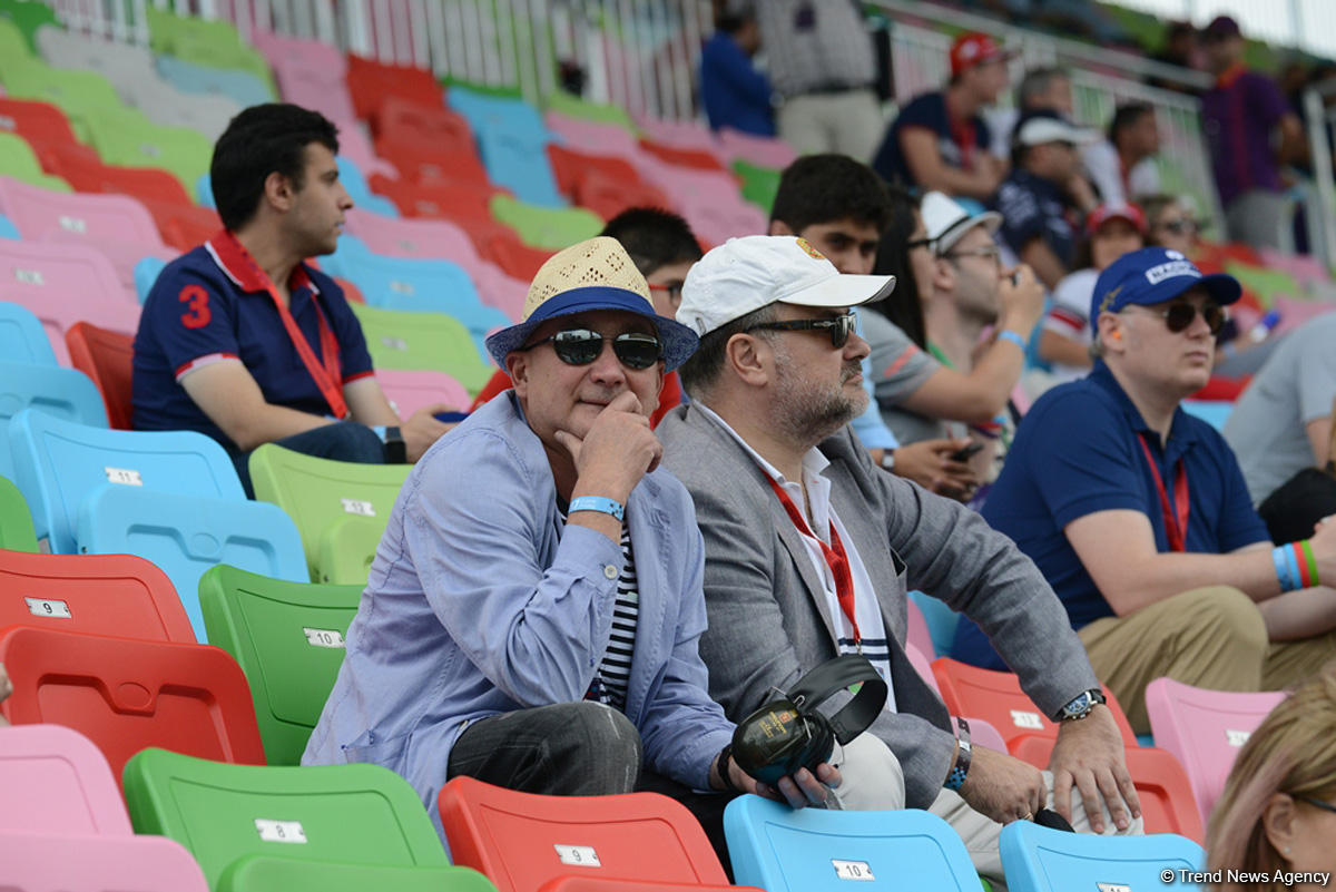 Baku residents, guests enjoying Formula 1 (Photos)