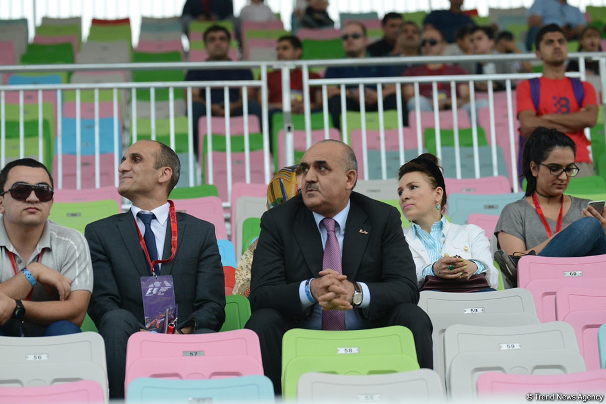 Baku residents, guests enjoying Formula 1 (Photos)