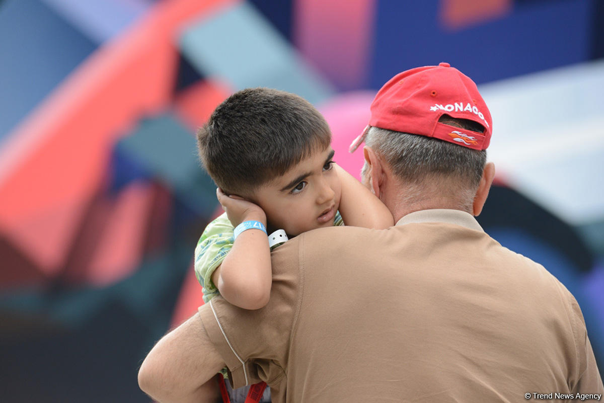 Baku residents, guests enjoying Formula 1 (Photos)
