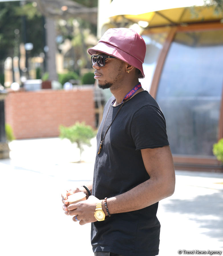 Baku residents, guests enjoying Formula 1 (Photos)