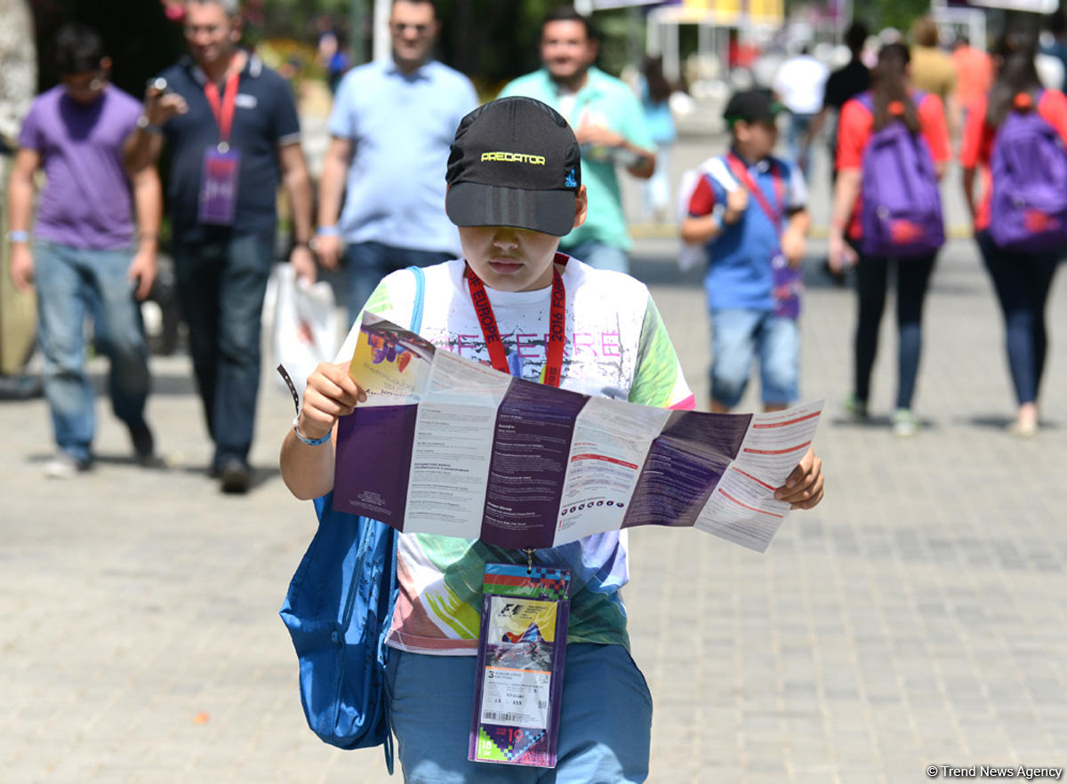 Baku residents, guests enjoying Formula 1 (Photos)