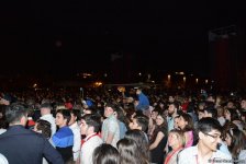 Chris Brown performs in Baku as part of F1 Grand Prix (PHOTO)