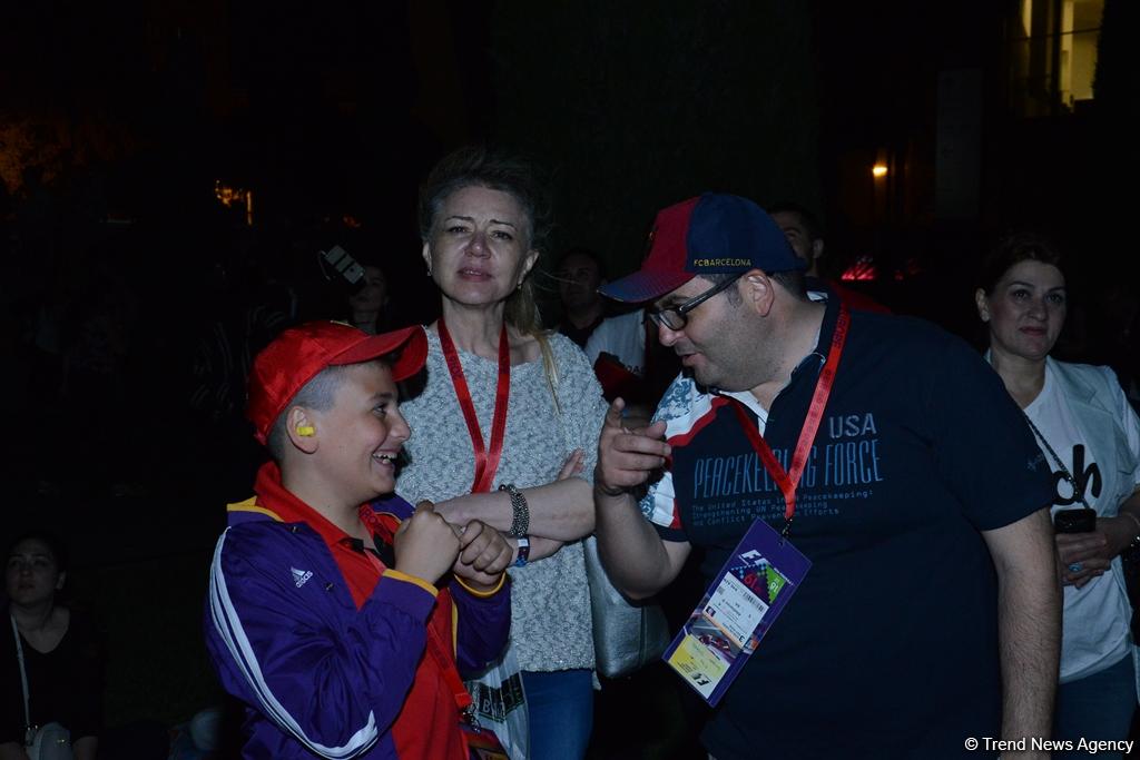 Chris Brown performs in Baku as part of F1 Grand Prix (PHOTO)