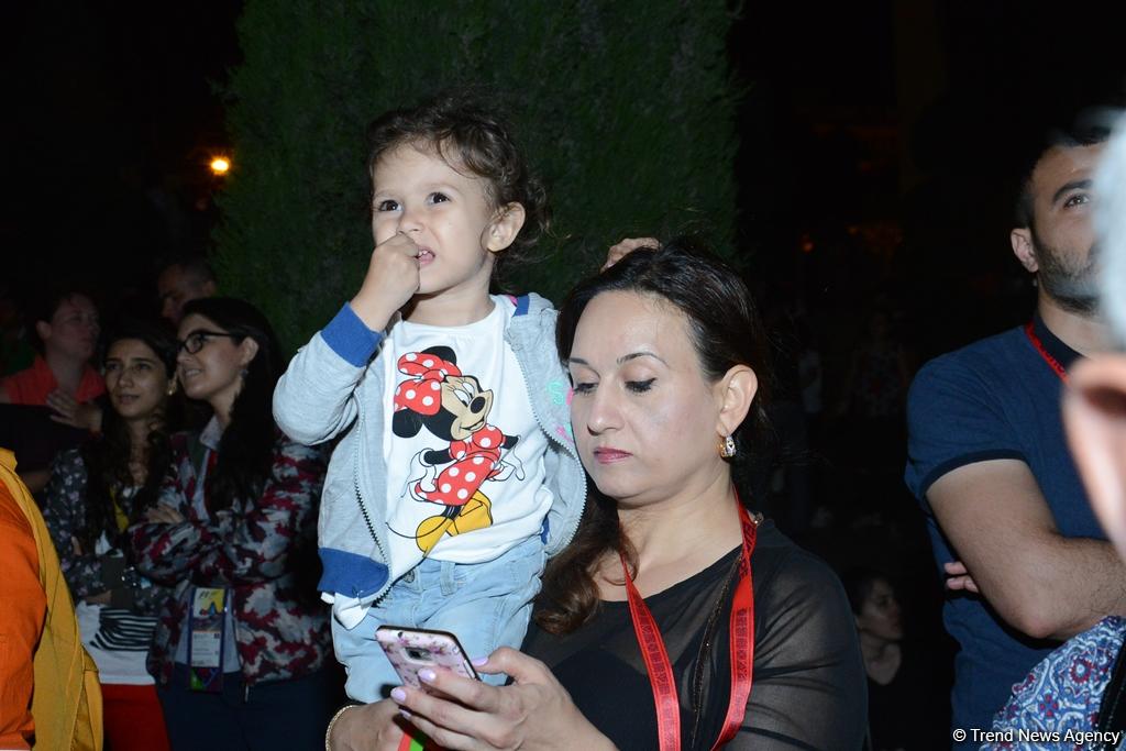 Chris Brown performs in Baku as part of F1 Grand Prix (PHOTO)