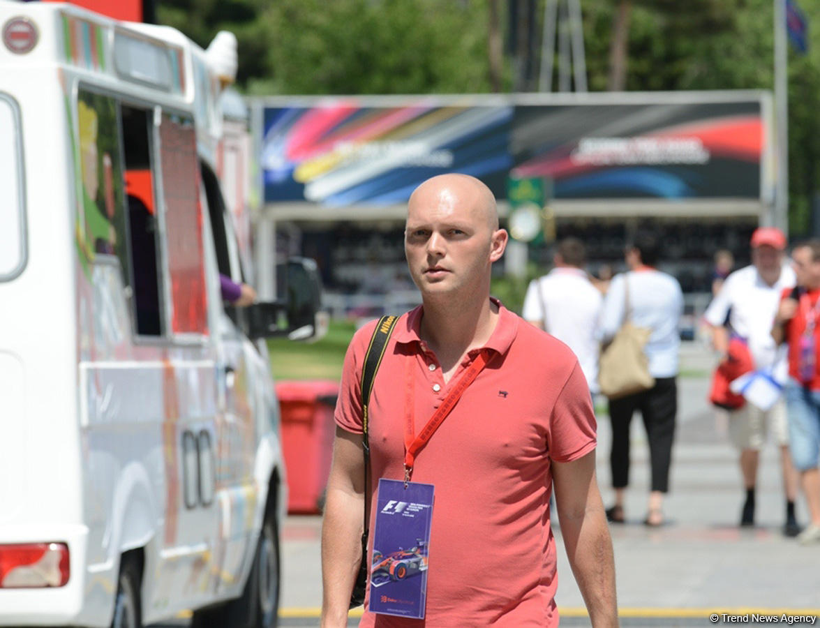 F1 fans amazed by Baku (PHOTO)