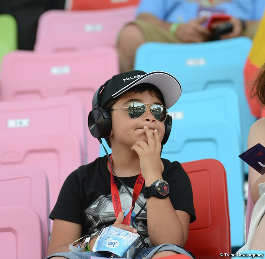 F1 fans amazed by Baku (PHOTO)