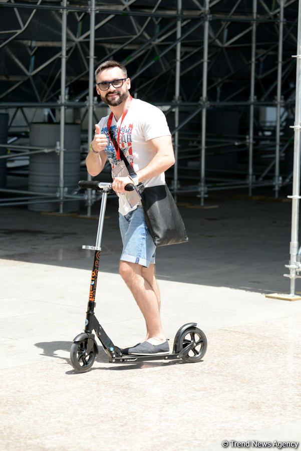 F1 in Baku, day two (PHOTO)