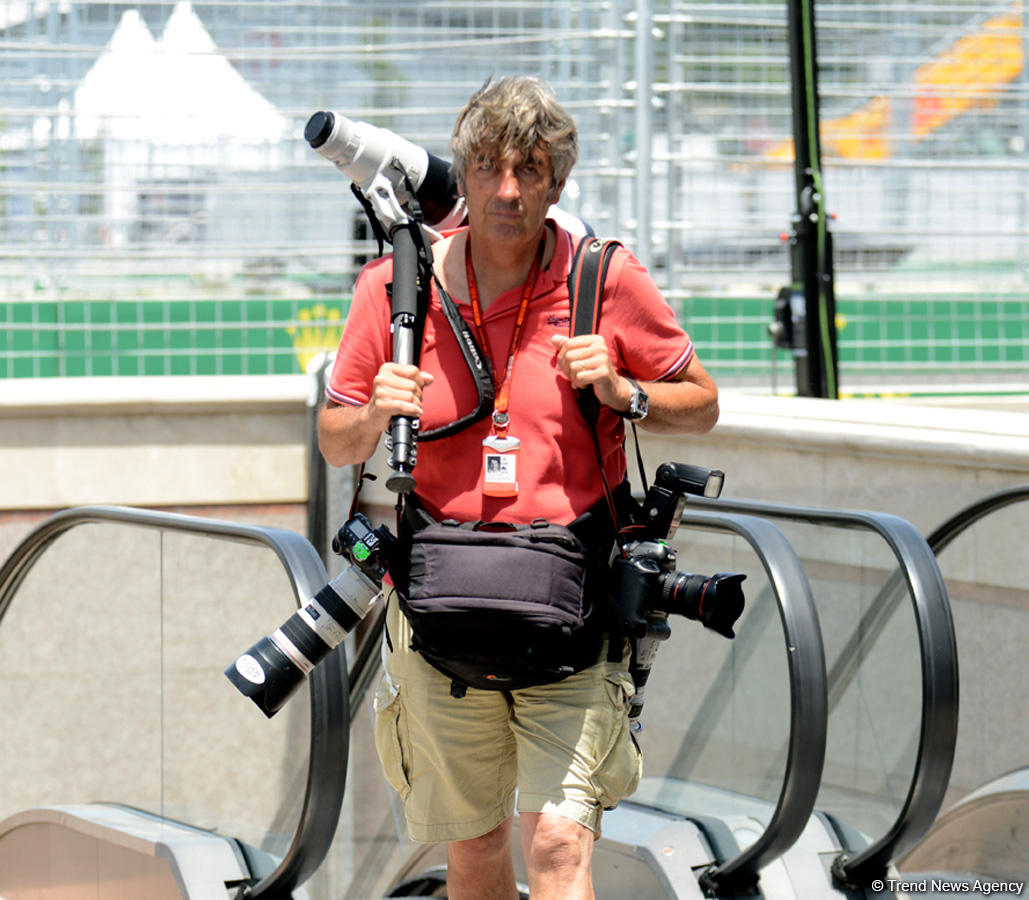 F1 in Baku, day two (PHOTO)