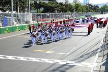 Формула 1 в Баку  стала общим праздником болельщиков, команд и гонщиков  (репортаж) (ФОТО)