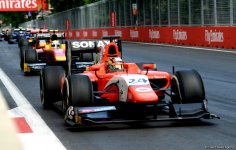 Итальянский пилот выиграл спринт серии GP2 в Баку (ФОТО)