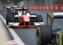 Итальянский пилот выиграл спринт серии GP2 в Баку (ФОТО)