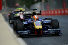 Итальянский пилот выиграл спринт серии GP2 в Баку (ФОТО)