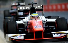Итальянский пилот выиграл спринт серии GP2 в Баку (ФОТО)