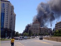 В центре Баку вспыхнул пожар (версия 2) (ФОТО)