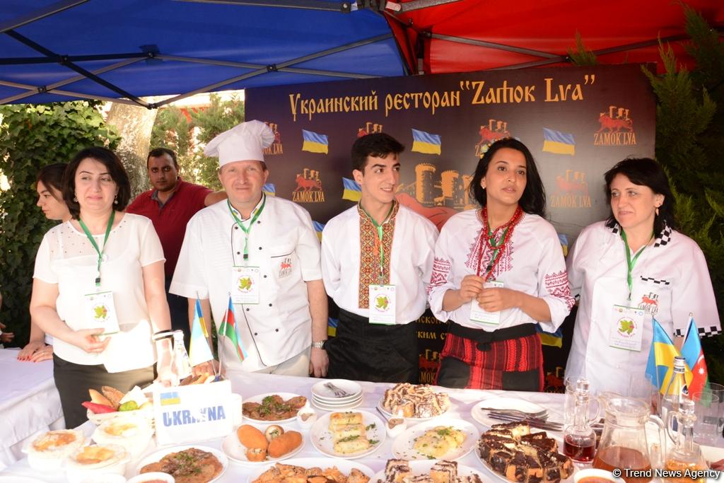 В Баку прошел первый Международный фестиваль долмы (ФОТО)