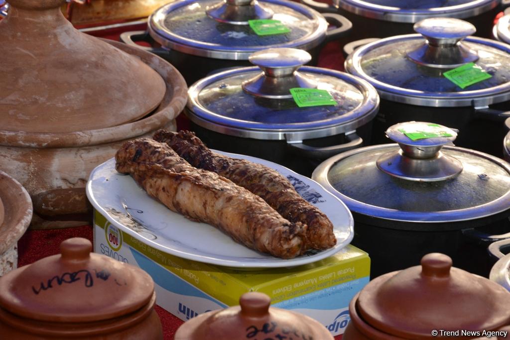 В Баку прошел первый Международный фестиваль долмы (ФОТО)