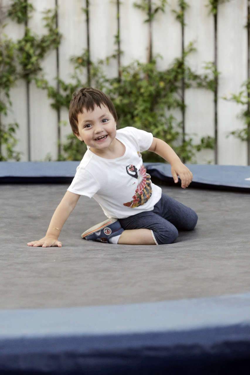 Heydar Aliyev Foundation arranges entertainment program for children at orphanages